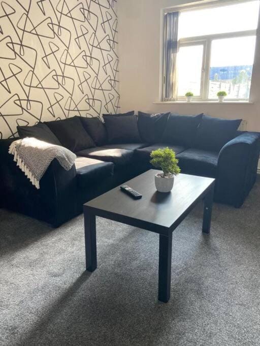 Stylish 3-Bedroom House in Warrington - Sleeps 5 House in England