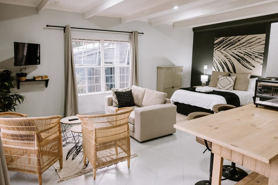 Living room, Bedroom