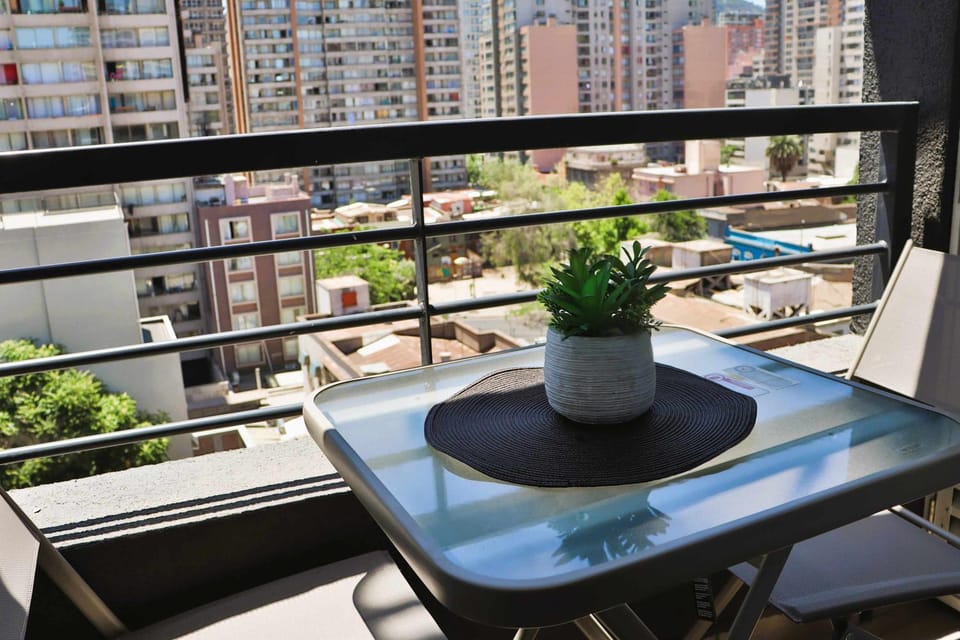 HOM I ModernoDepto Santiago Centro CálidoConectado Apartment in Santiago