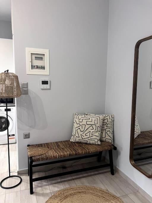 Piraeus Gem - Netflix, Nespresso and Style Apartment in Pireas