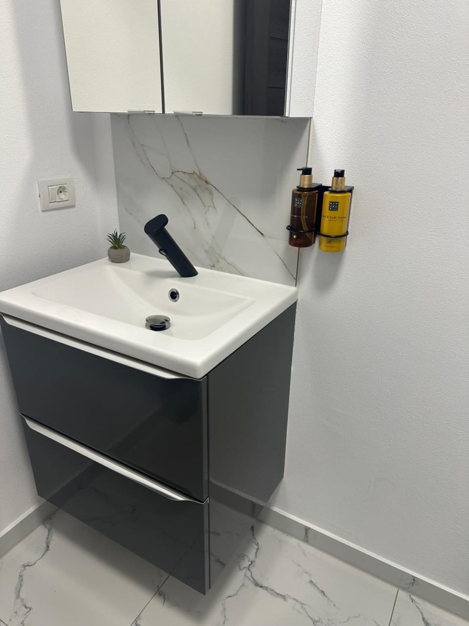 Aparthouse 2 Apartment in Timiș County