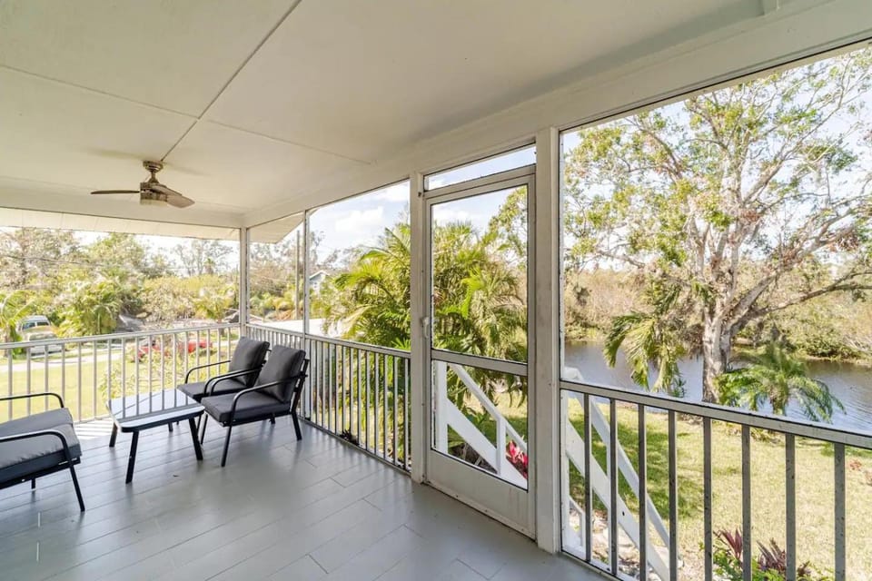 Patio, Day, Garden, View (from property/room), Balcony/Terrace, Seating area, Garden view