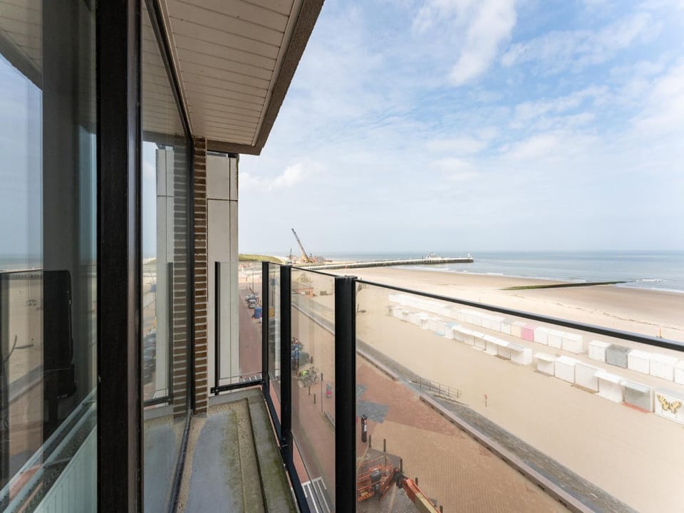 Property building, Balcony/Terrace