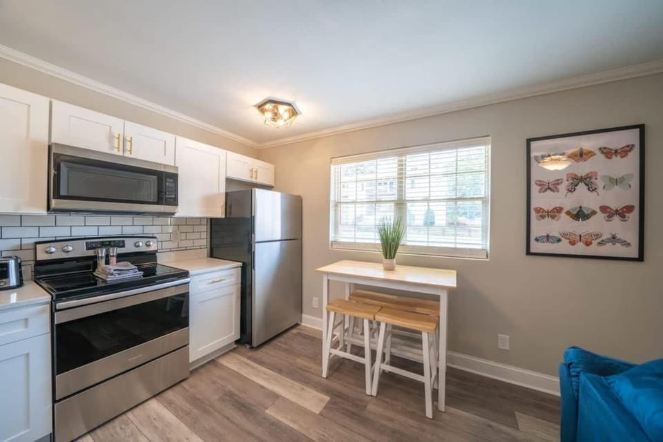 OV Mosaic - Float Suite Apartment in Norfolk