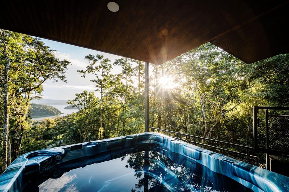 Hot Tub, Lake view