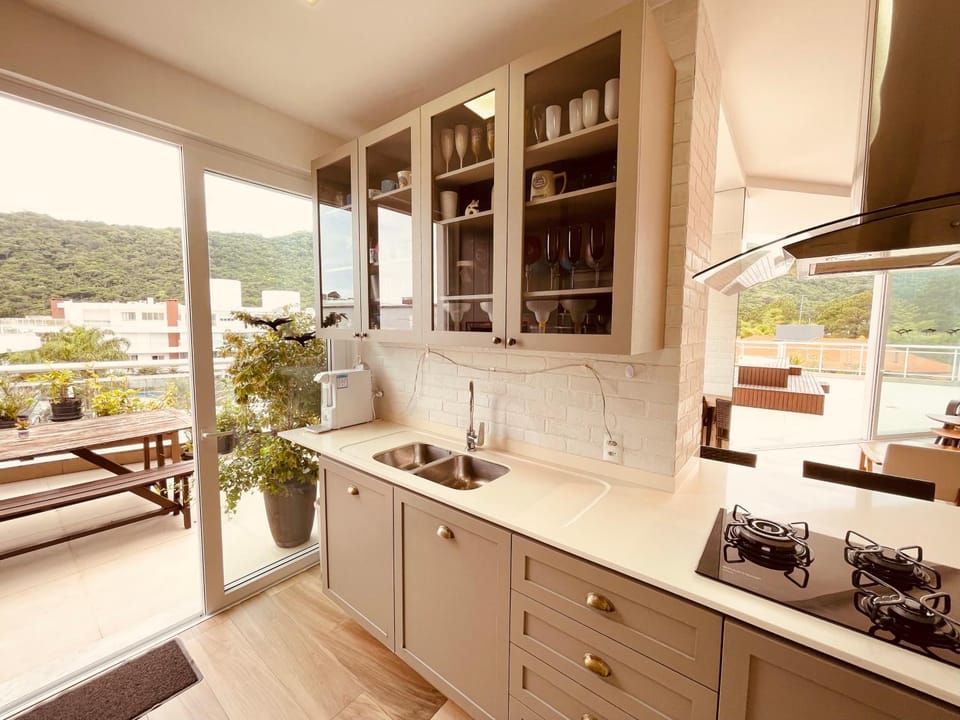 Natural landscape, Kitchen or kitchenette, Mountain view
