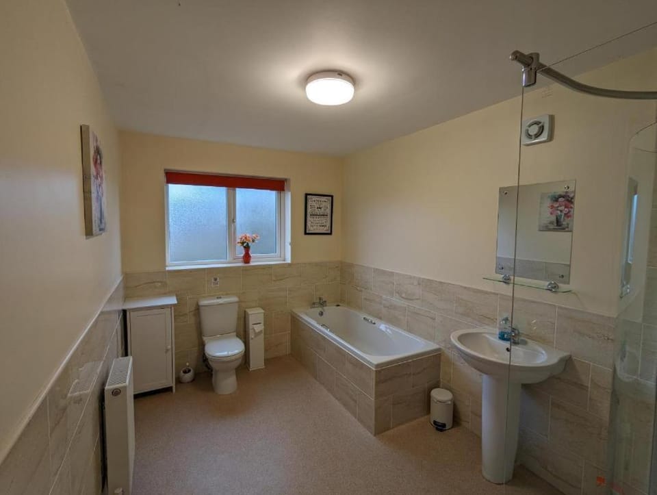 Orchard House - 4 bed holiday home - Central Scarborough House in Scarborough