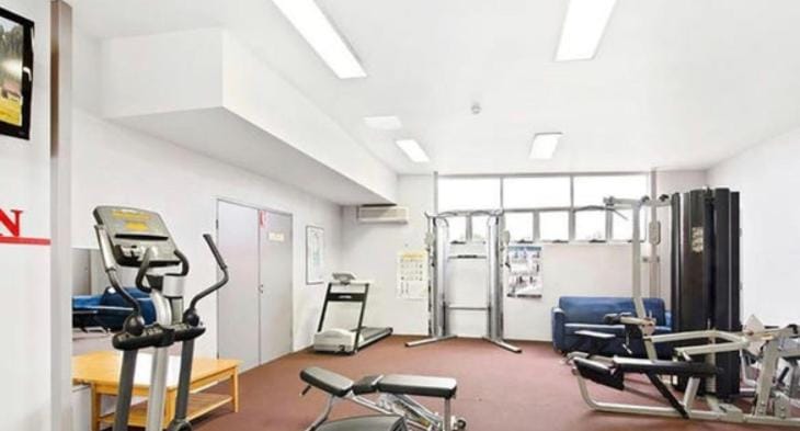 Chippen 324 with pool and gym Self- catering Apartment in Sydney