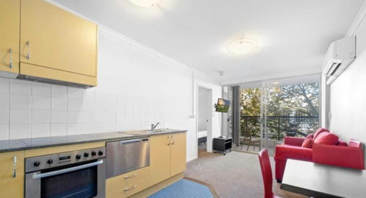 Chippen 324 with pool and gym Self- catering Apartment in Sydney