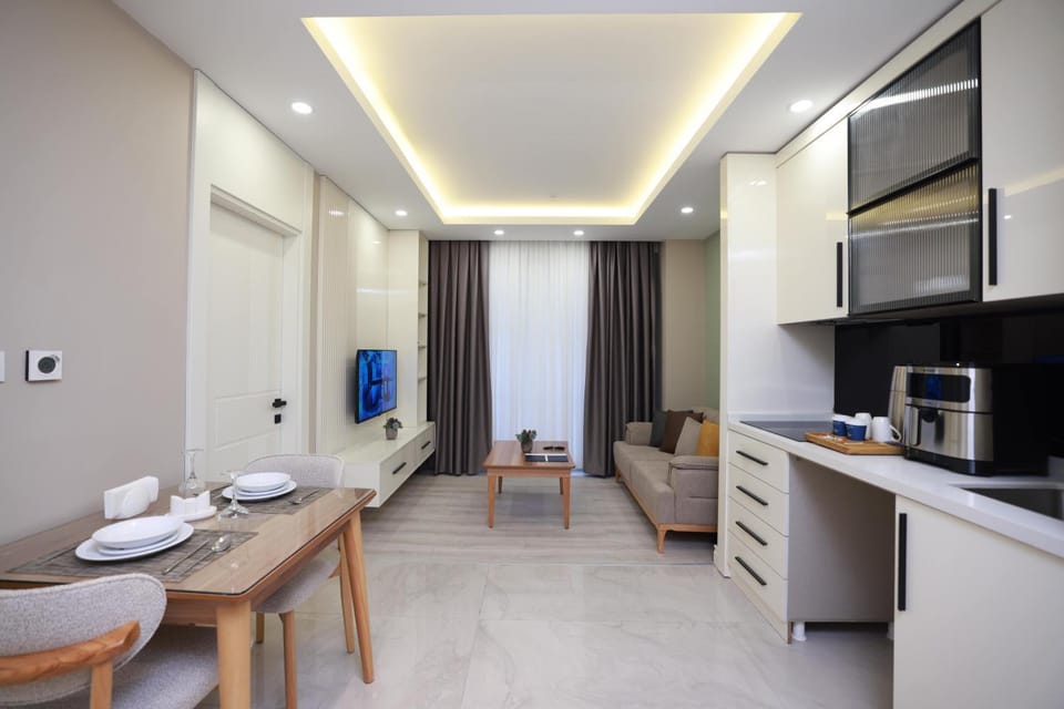 Seating area, kitchen