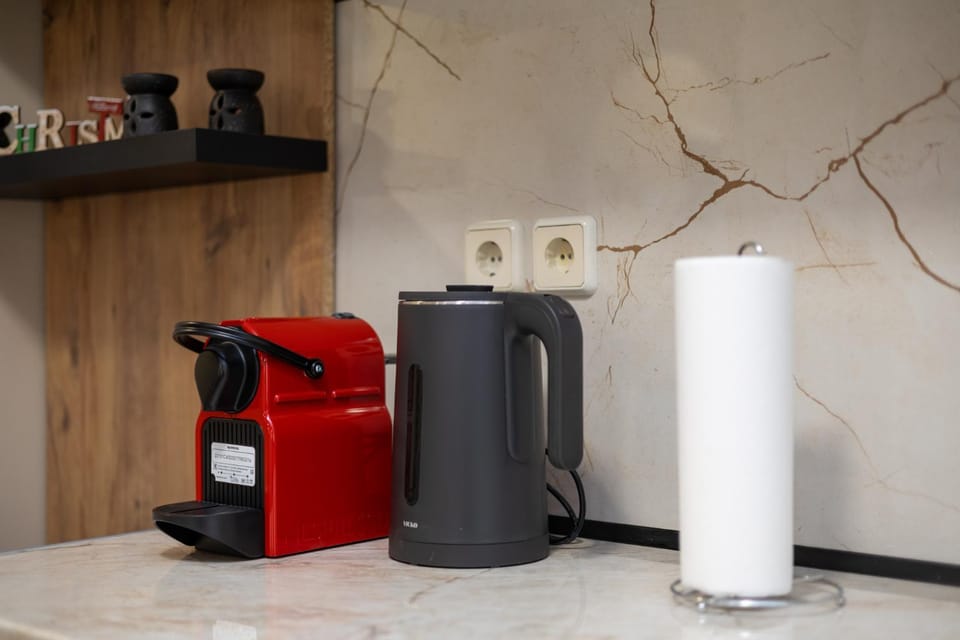 Coffee/tea facilities, Kitchen or kitchenette