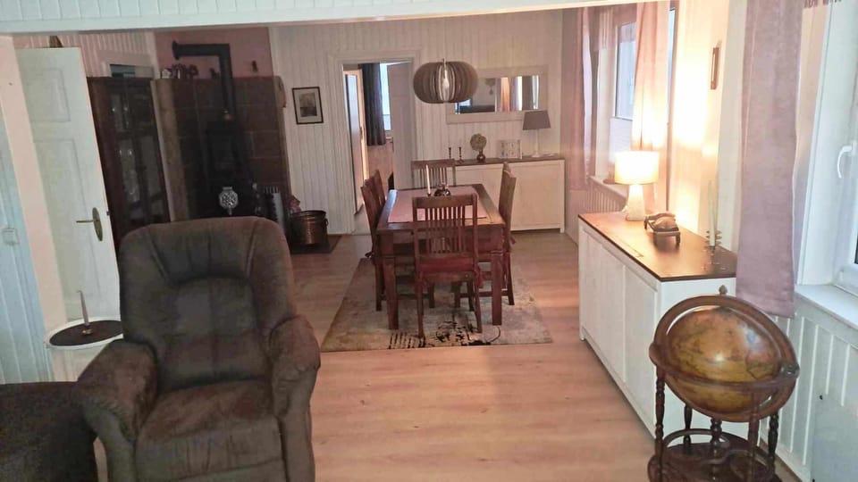 Living room, Seating area, Dining area