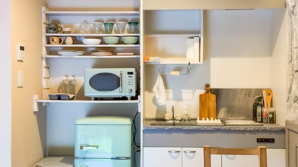 Kitchen or kitchenette