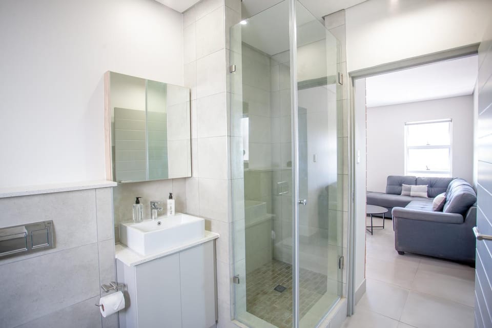 Shower, Bathroom, towels