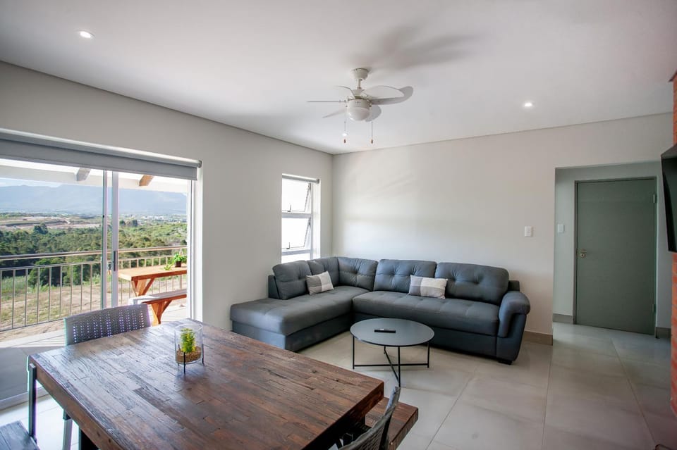 Patio, Natural landscape, View (from property/room), Balcony/Terrace, Living room, Seating area, Dining area