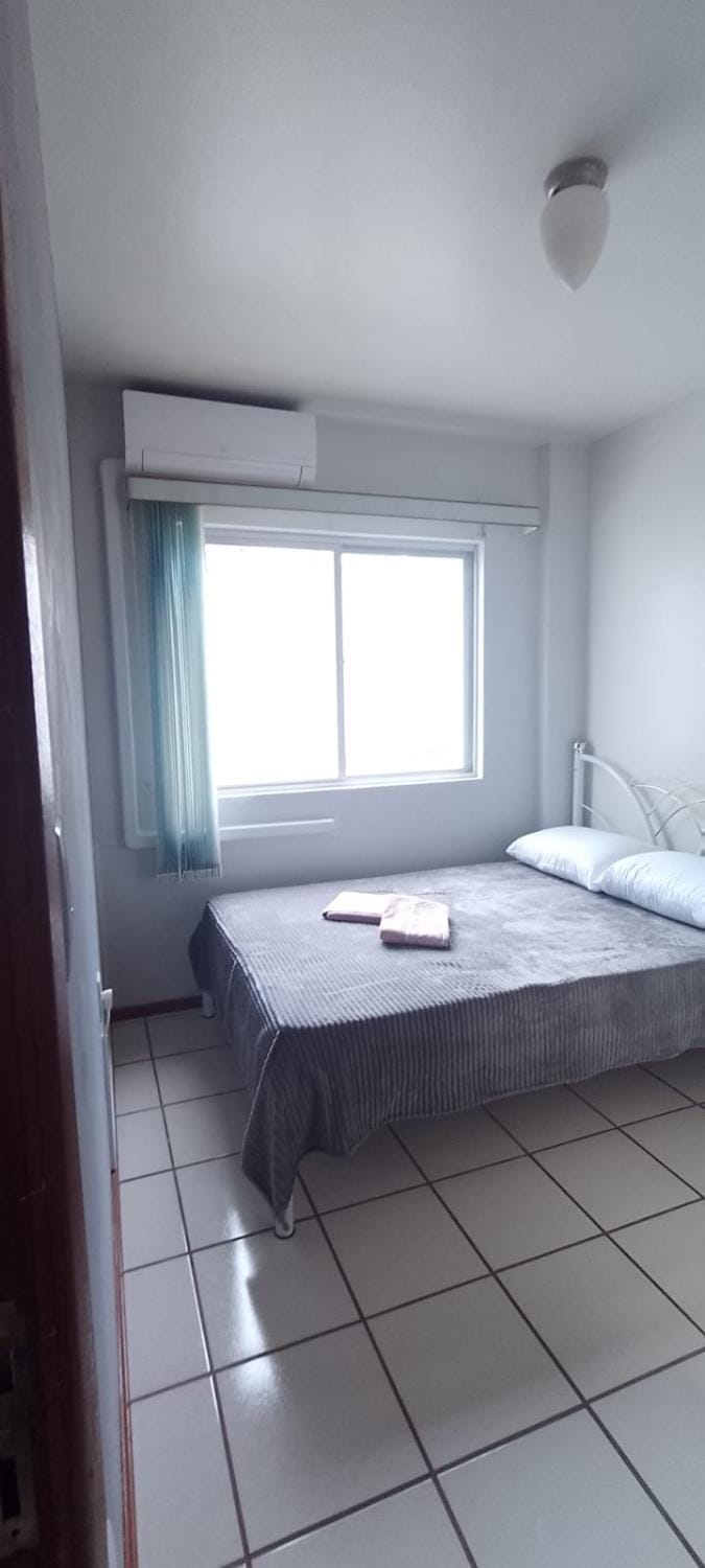 Bed, Photo of the whole room, Bedroom, locker, towels, air conditioner