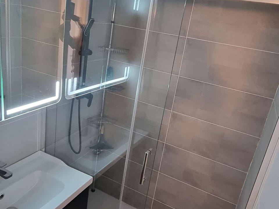 T2 climatisé avec piscine et parking à 100m de la mer Apartment in Agde