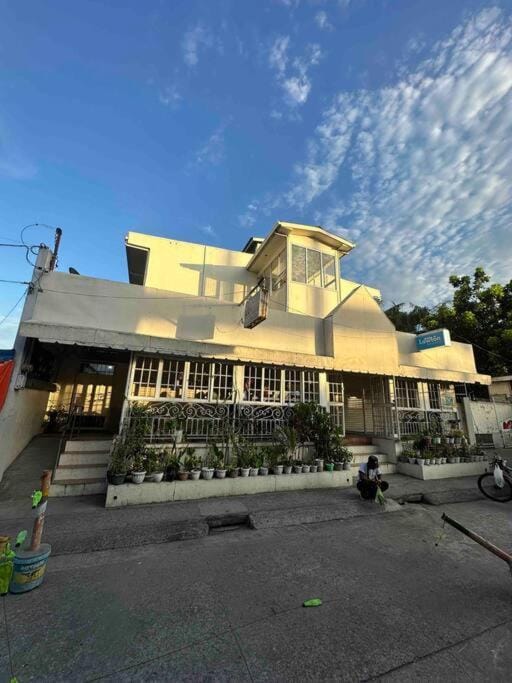 Lawton Residences Studio Room 2H Apartment in Pasay