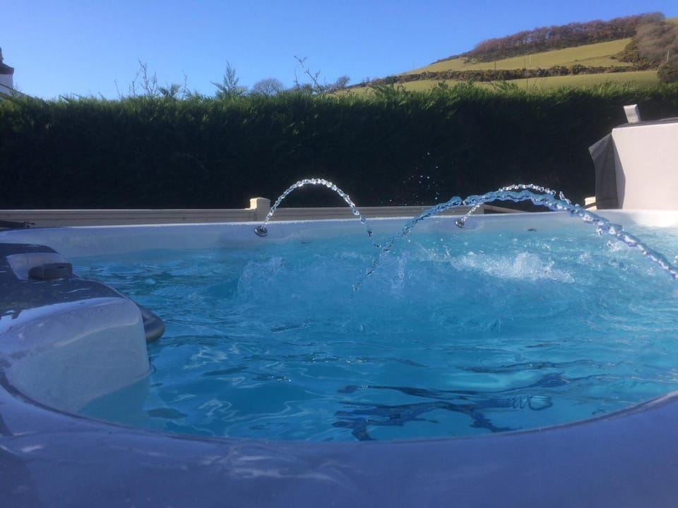 Aberceiro Bungalow House in Tirymynach