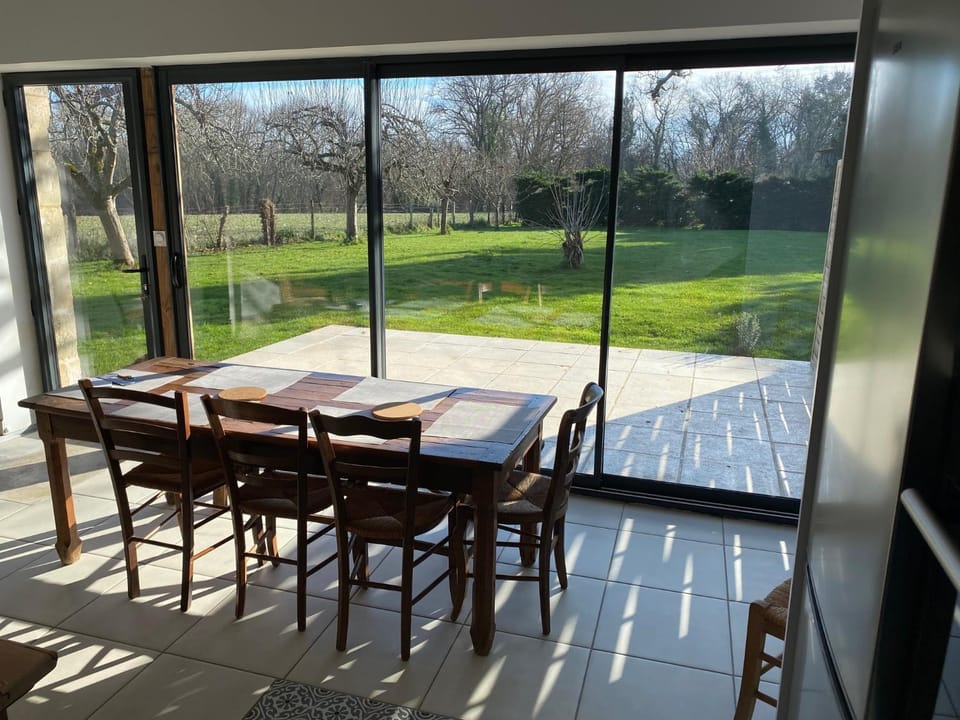 Patio, Garden, Dining area, Garden view