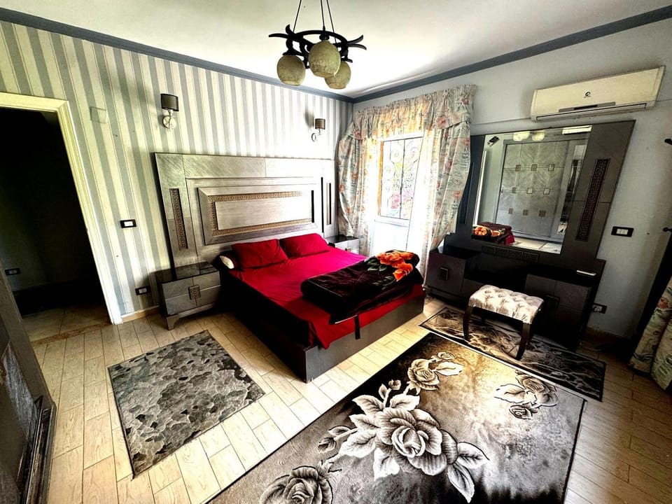 Bed, Bedroom, air conditioner