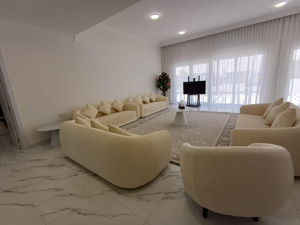 استراحة الهمس House in Abu Dhabi