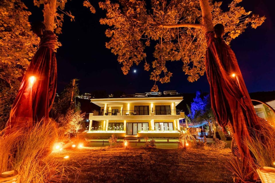 Property building, Night