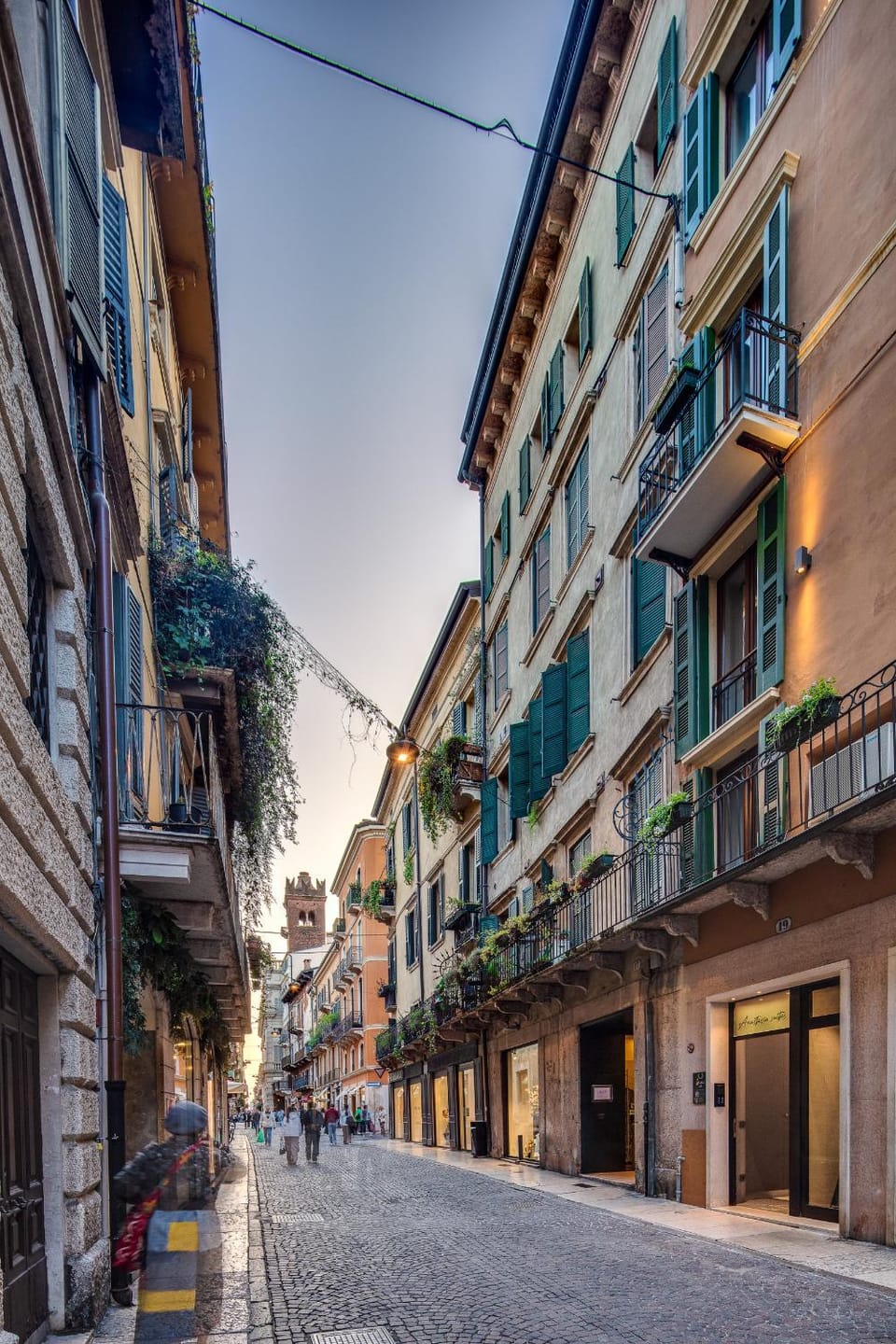 Property building, Neighbourhood, City view, Street view, Location