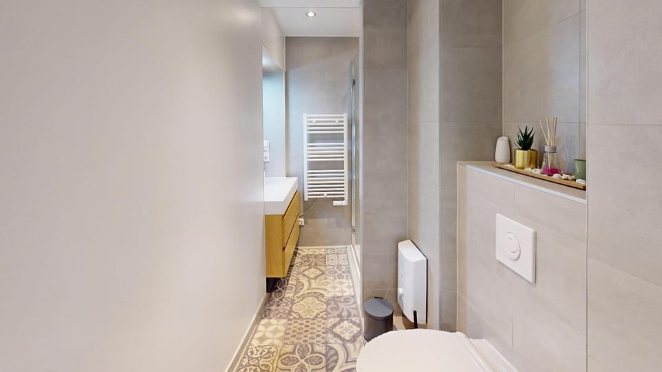 Appartement Serenity Entrée Privée au Calme Jardin Apartment in Luxembourg District, Luxembourg