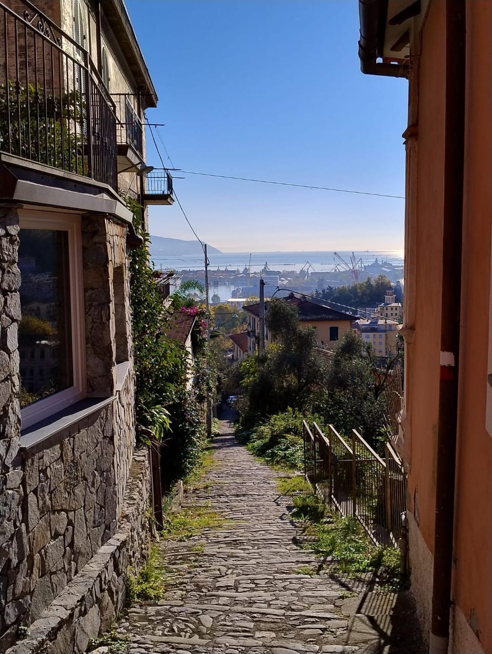 City view, Sea view