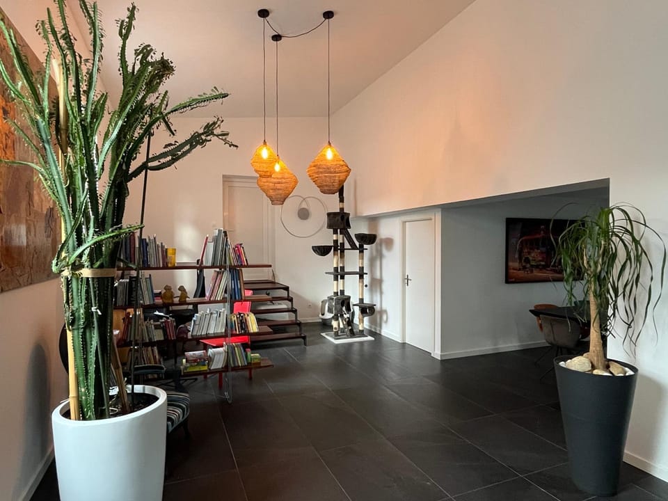 Living room, Decorative detail