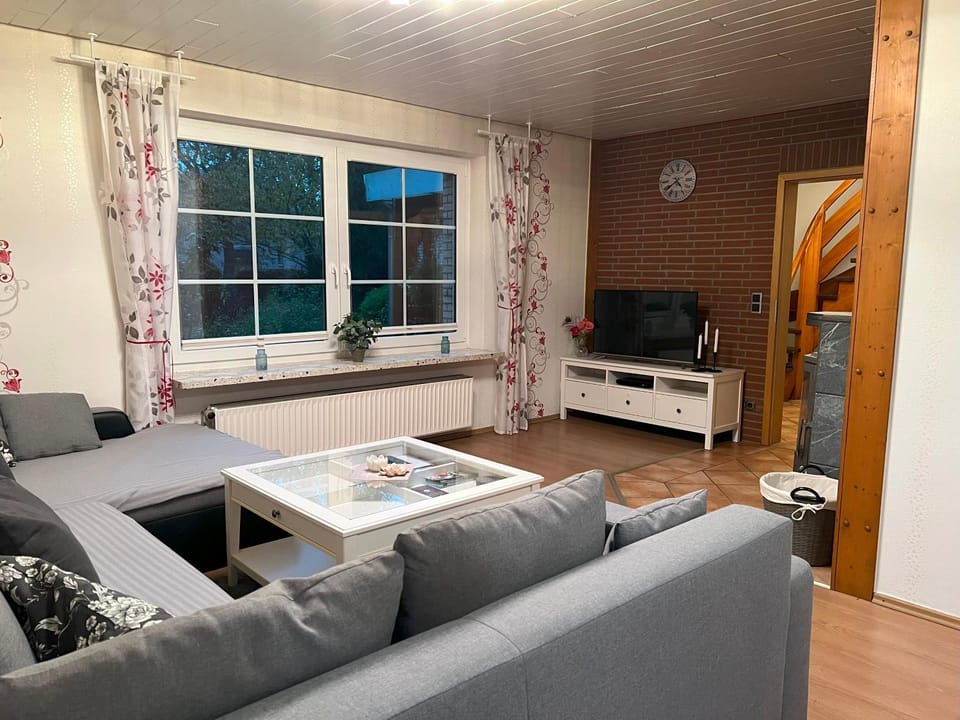 Communal lounge/ TV room, Living room
