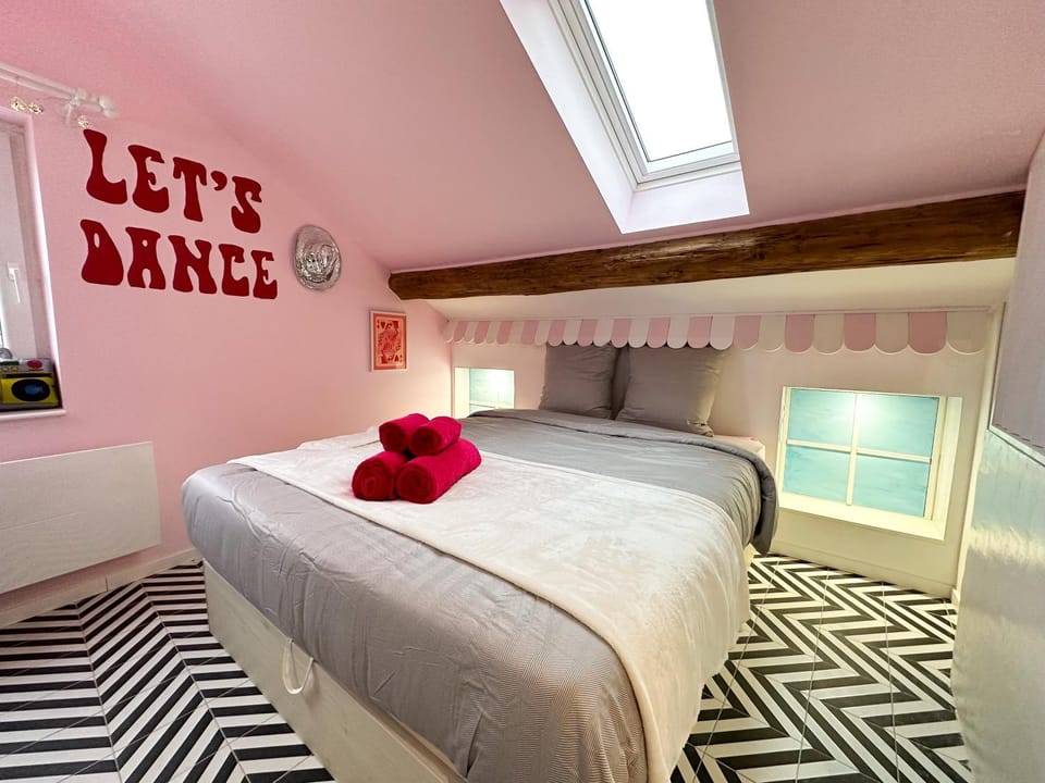 Chambre Disco Paradisio Apartment in Sélestat