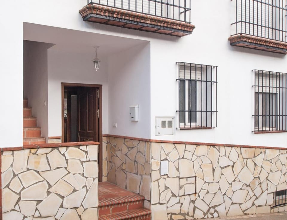 Property building, Facade/entrance, View (from property/room)