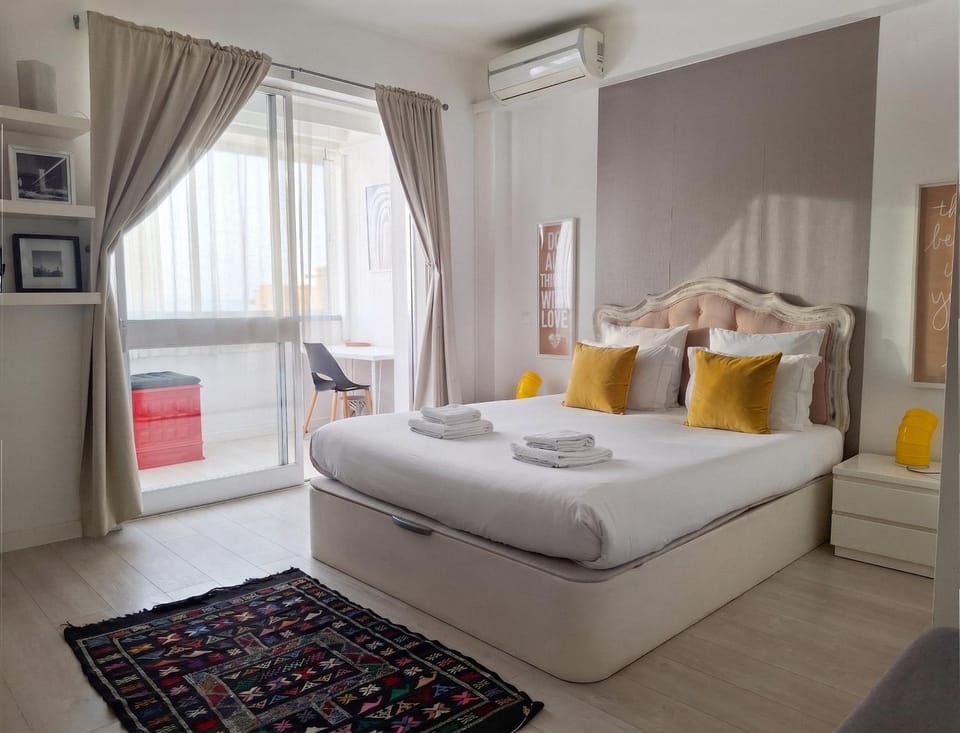 Bed, Bedroom