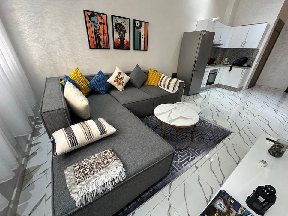Magnificent Cozy New Luxury Condo in Prime Casablanca Location Apartment in Casablanca