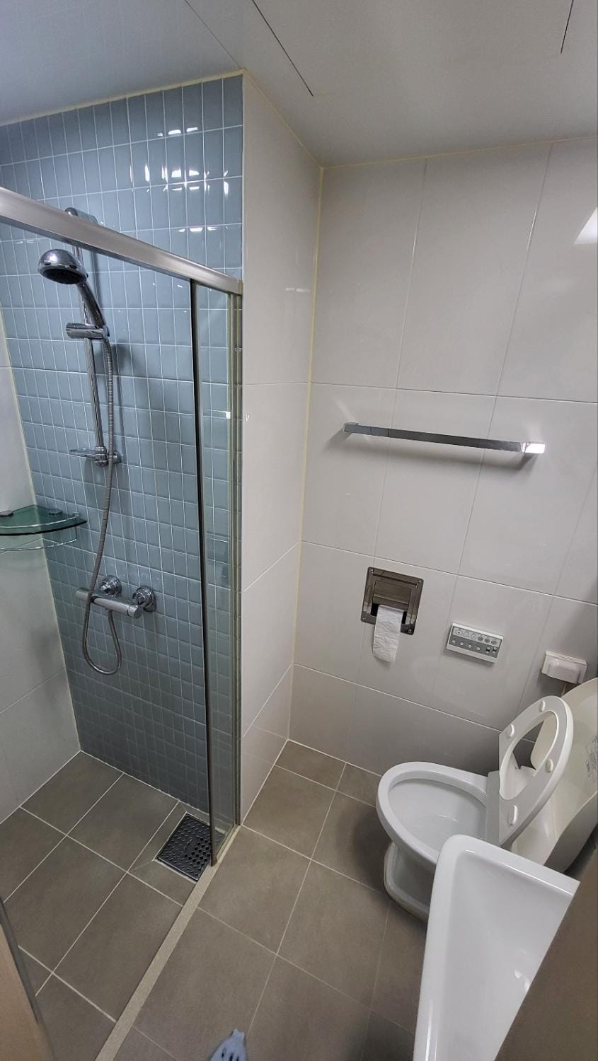 2608 # Gangnam Urban Vogue Suites#Sinnonhyeon Stn Exit 9, 1-min #Top-rated Unit # All-New Furniture & Peaceful Vibe Apartment in Seoul