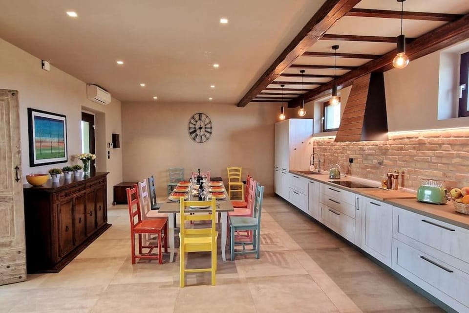 Characteristic restored farmhouse with 360 degree views House in Abruzzo