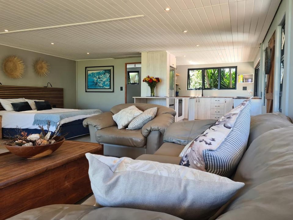 Living room, Photo of the whole room, Bedroom
