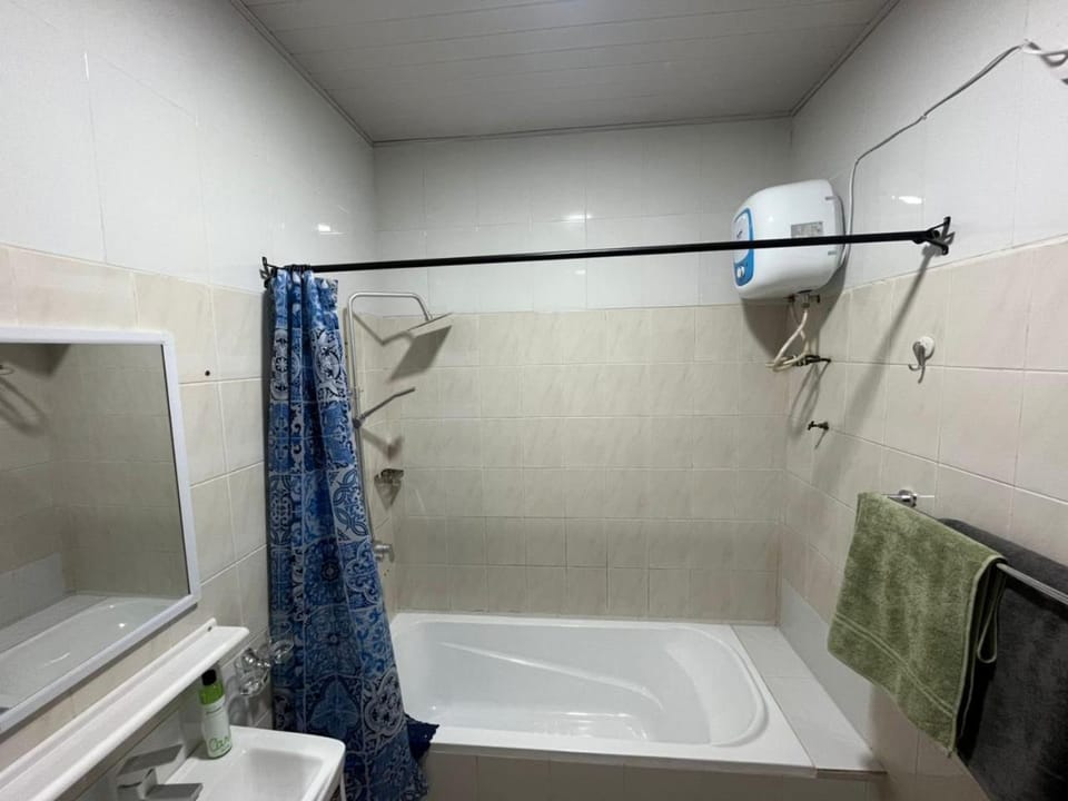 Shower, Bathroom, Bath, towels