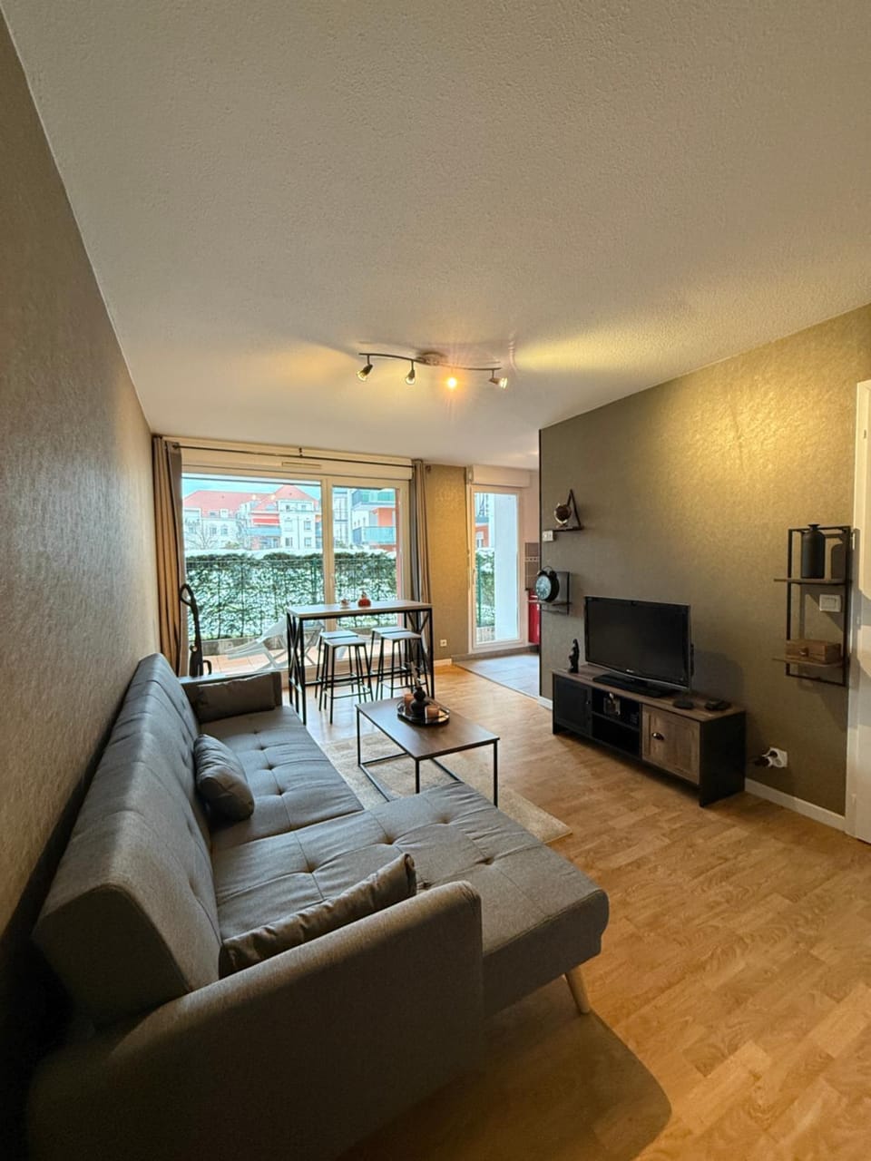 Communal lounge/ TV room, TV and multimedia, Living room