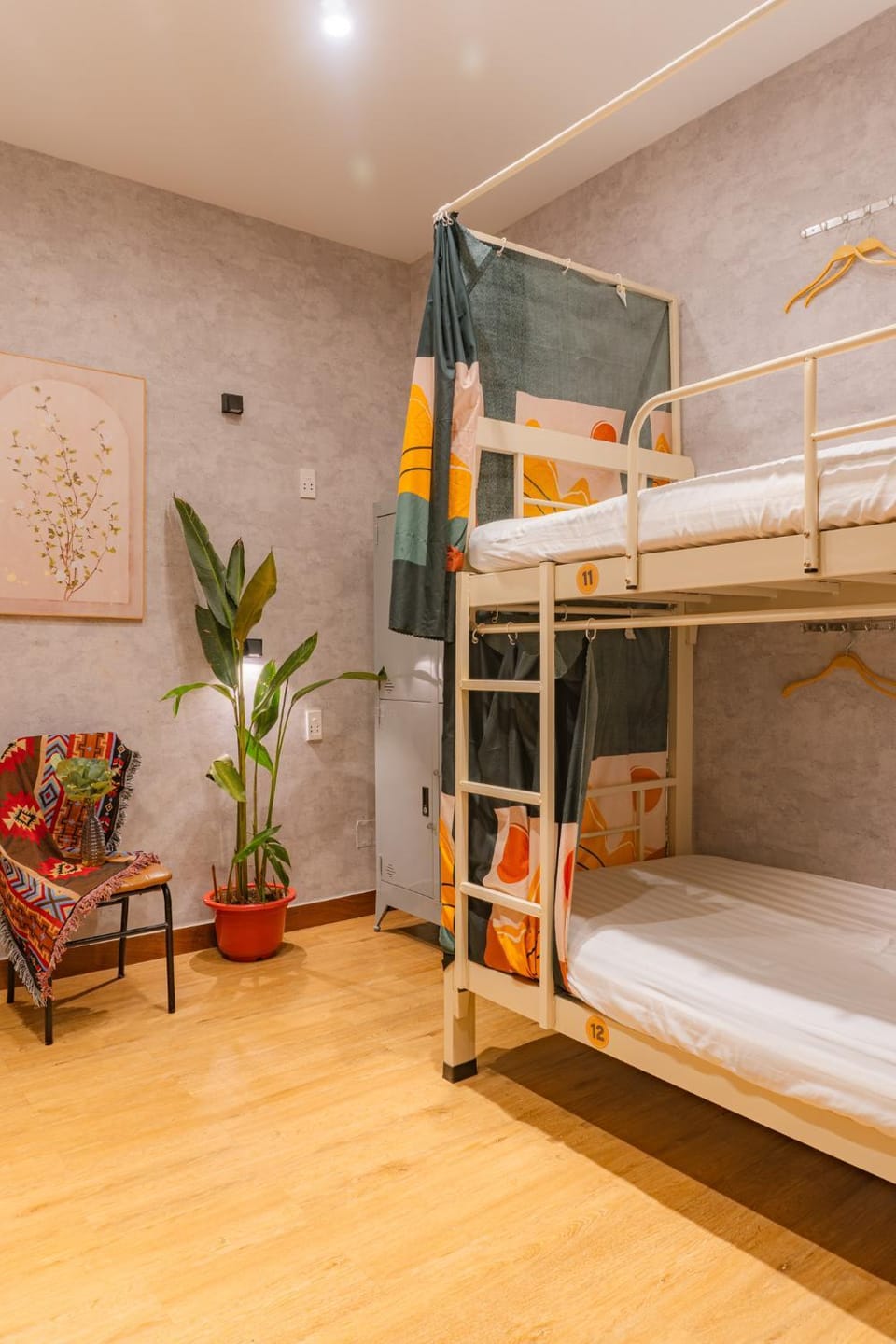 Bed, Photo of the whole room, bunk bed