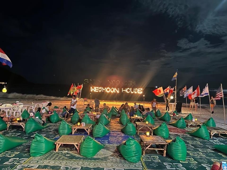 Moon house Beach Hostel Hostel in Ban Tai