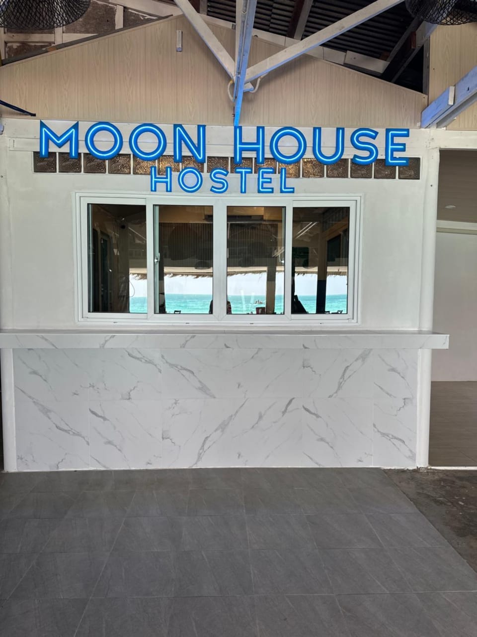 Moon house Beach Hostel Hostel in Ban Tai