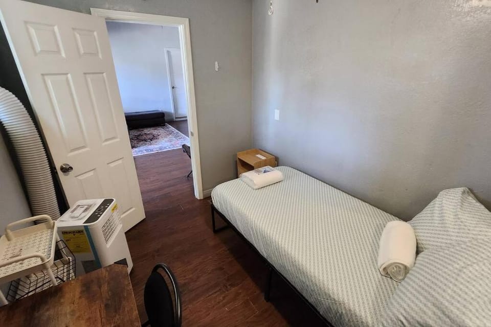 4Bedrooms Home Laundry Parking Walk to SDSU House in San Diego
