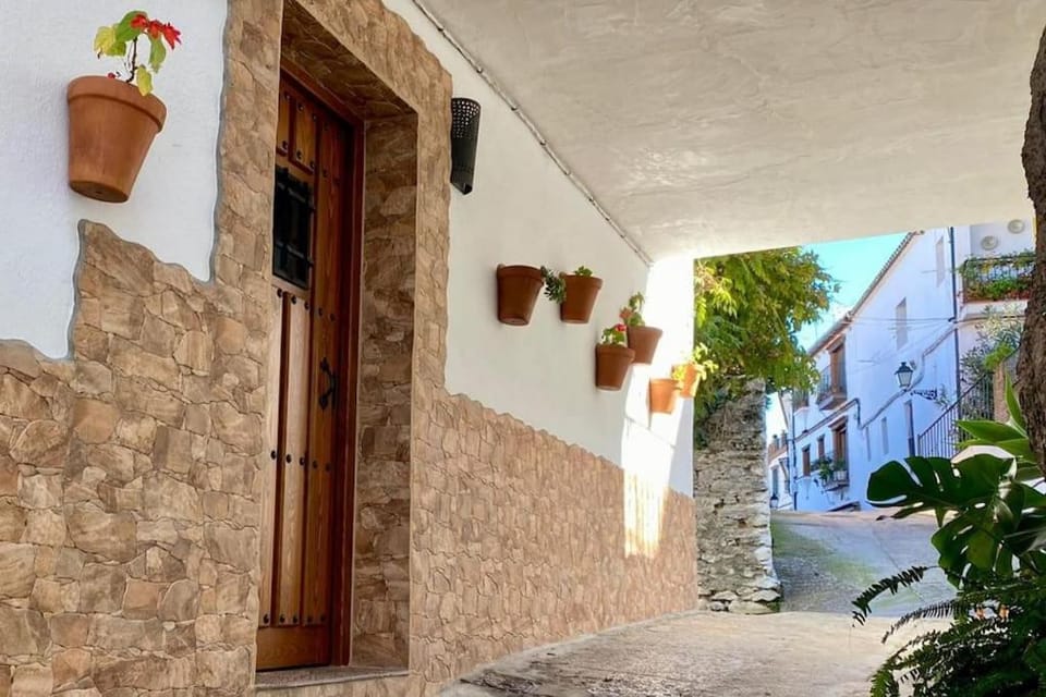 Casa Almenta - Tu hogar para desconectar en el pueblo más bonito de Málaga House in Costa del Sol