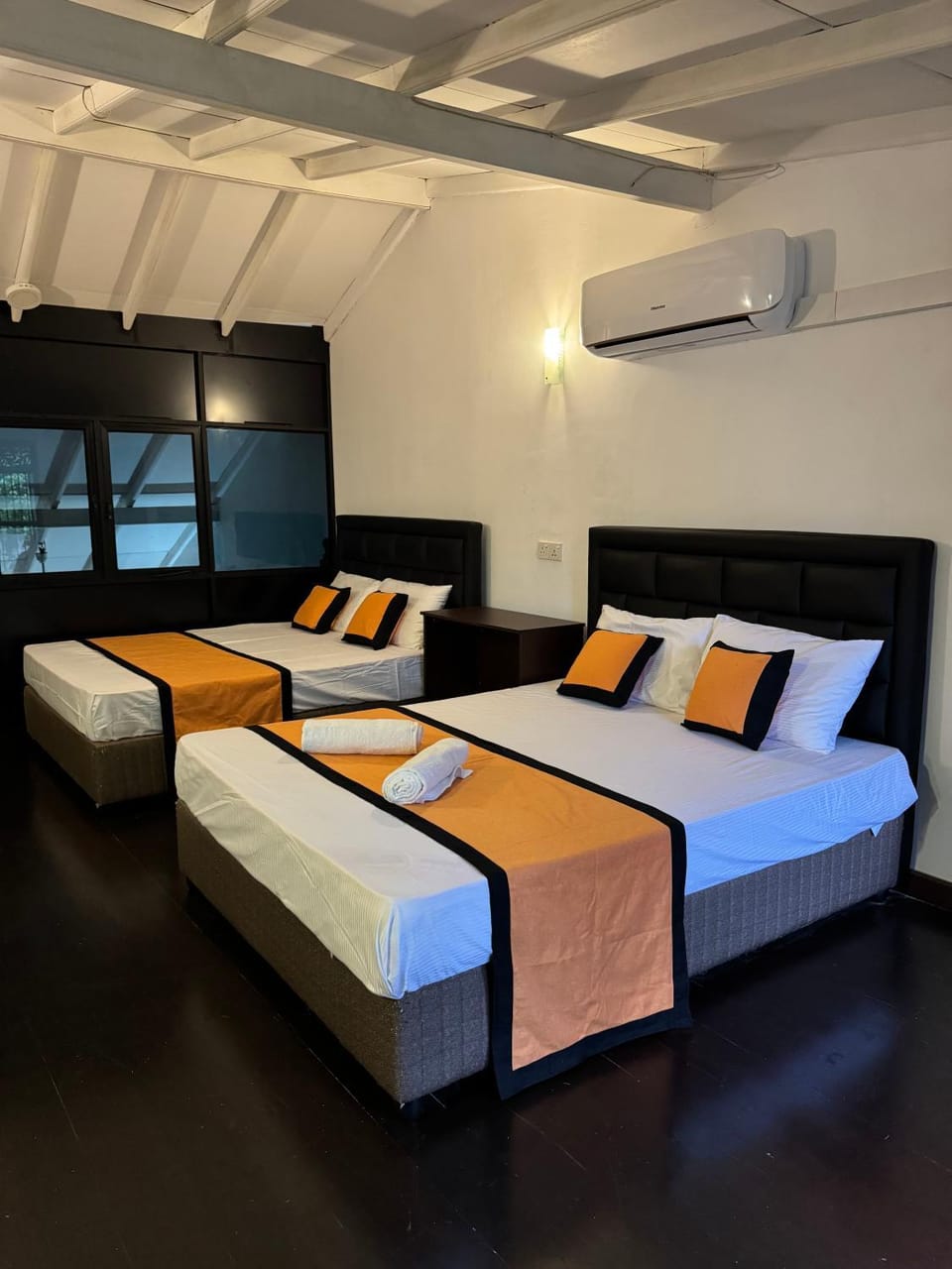 Bed, Bedroom, air conditioner