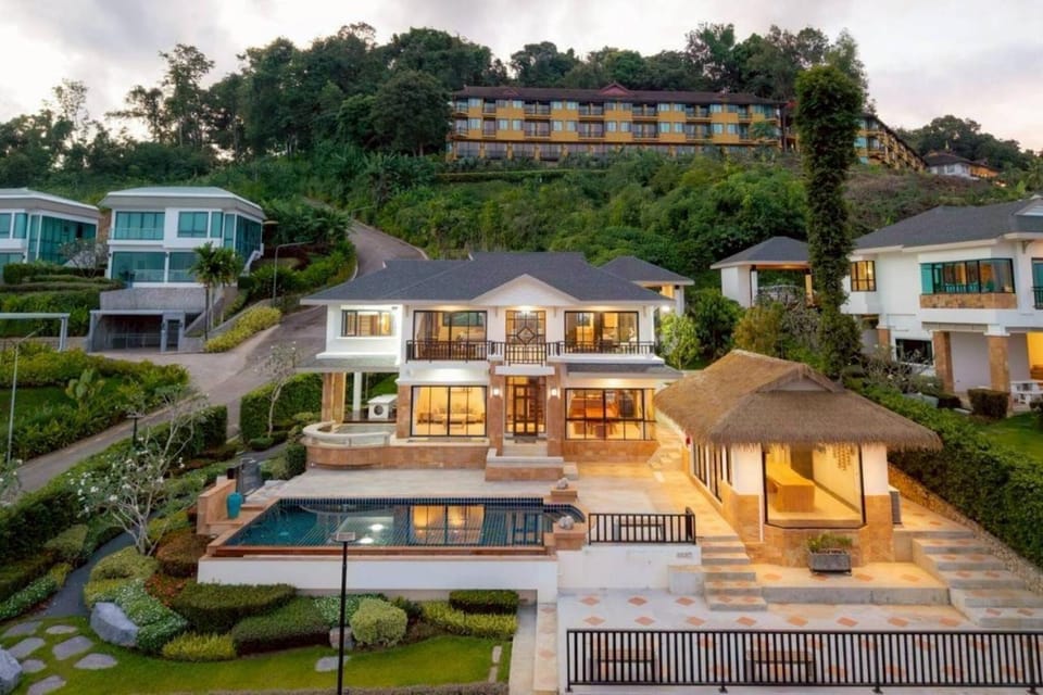 Golden Horizon Villa Villa in Pa Klok