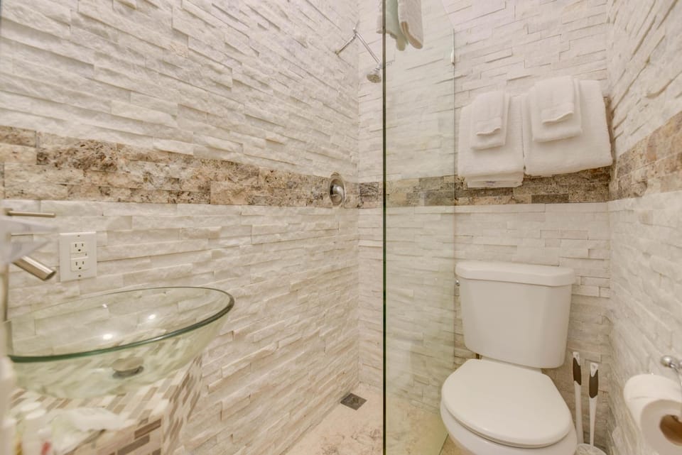 VanGogh Studio Apartment in Key West