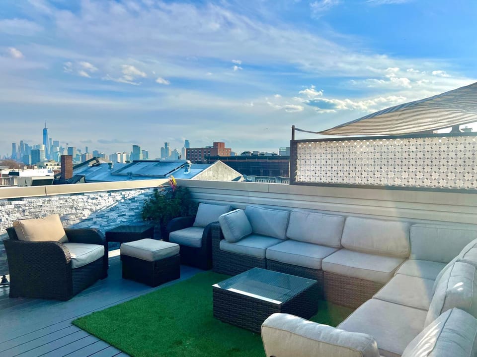 Balcony/Terrace, City view